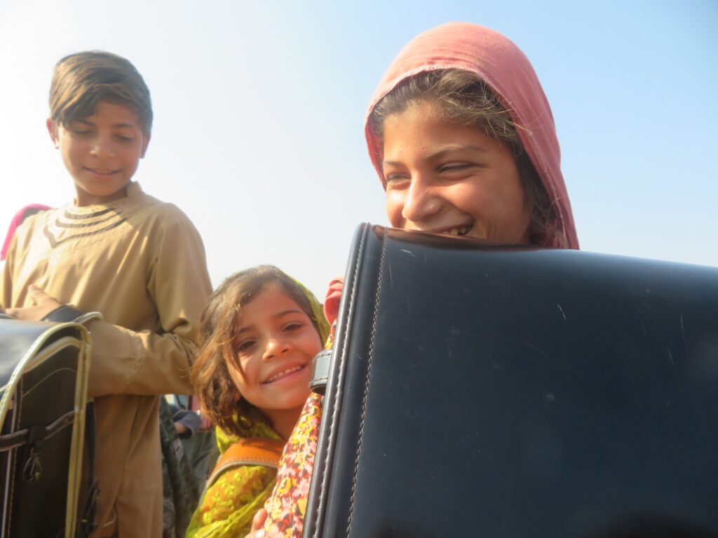 LINE_ALBUM_アフガニスタンの写真_250505_24