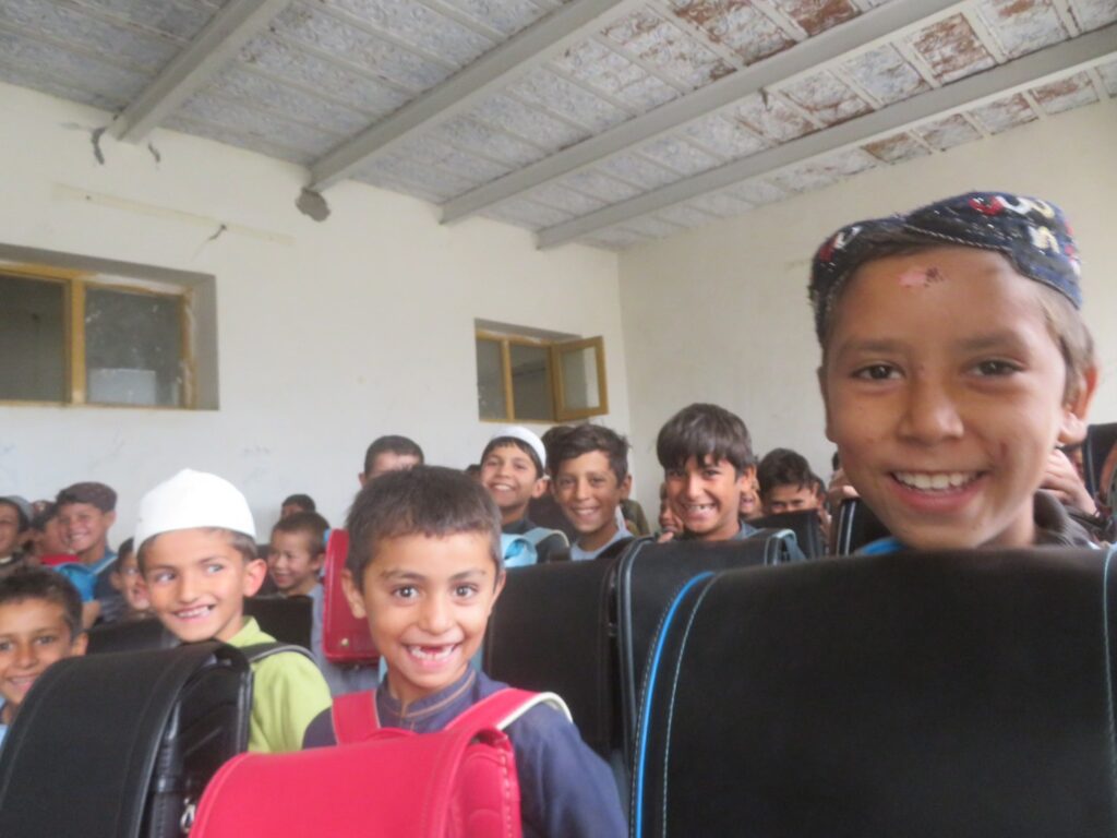 LINE_ALBUM_アフガニスタンの写真_250505_26